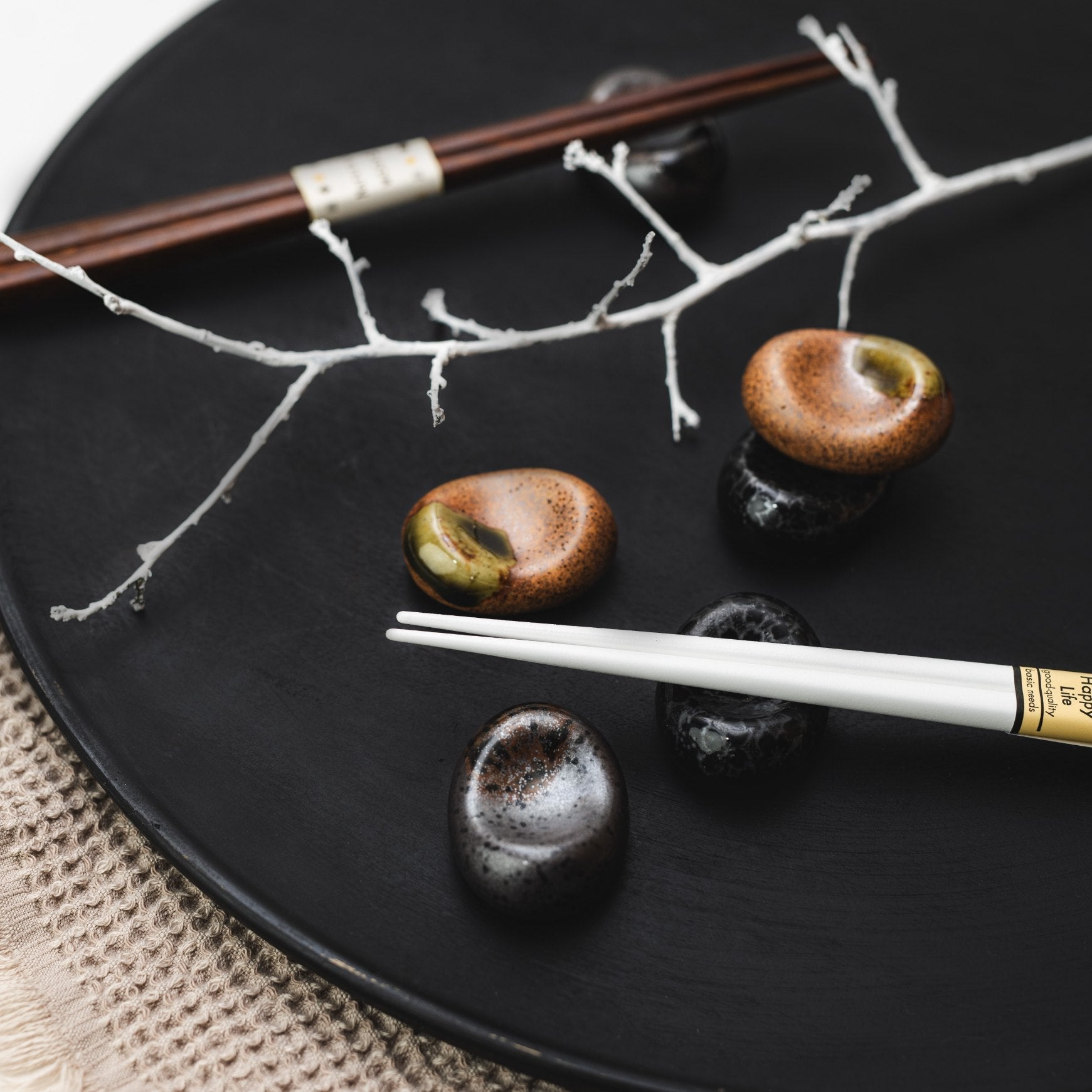 Chopstick Rest Pebble Brown with Green Splash
