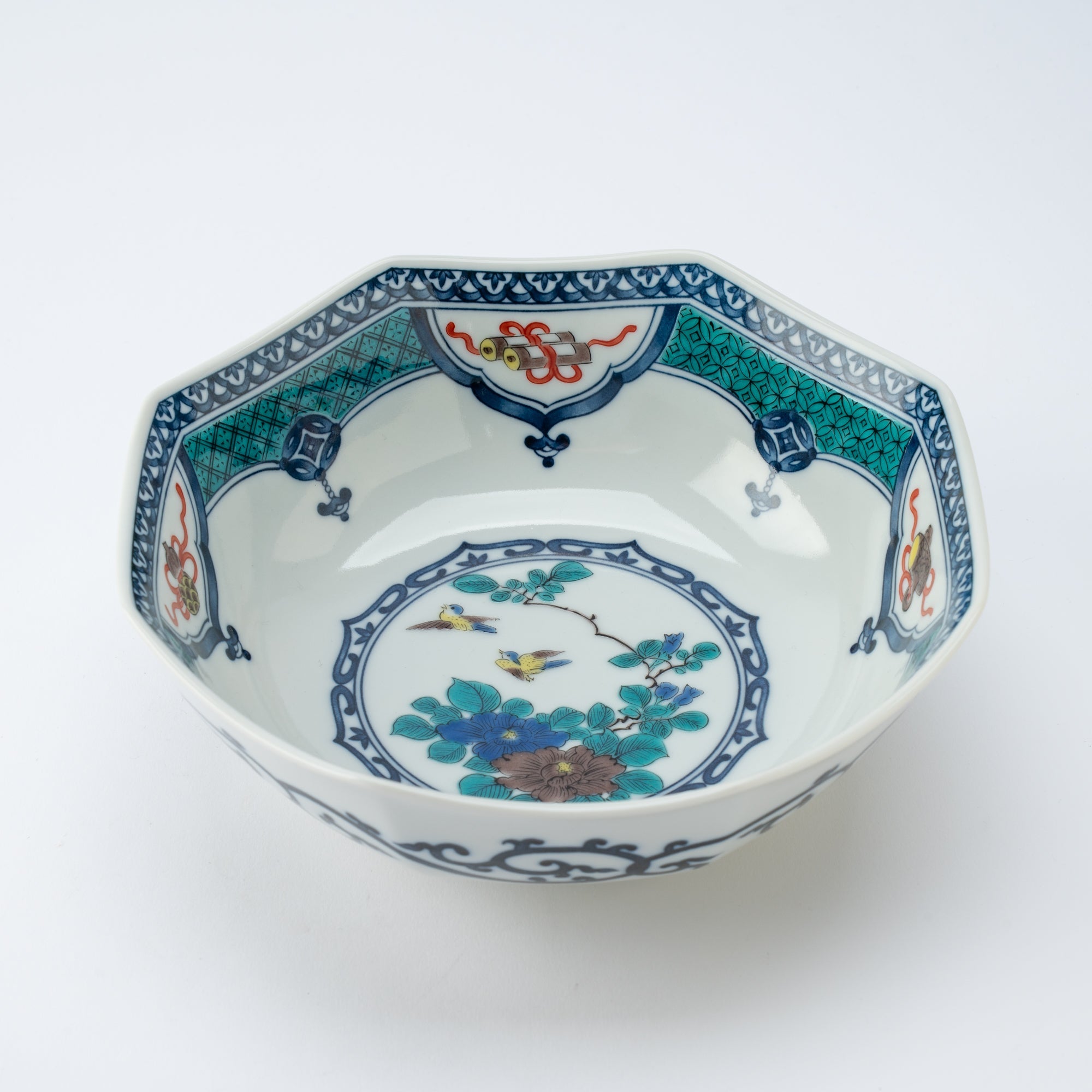 Treasure Crest Octagonal Medium Bowl