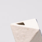 Vase Triangular White Chrysanthemum 130ml