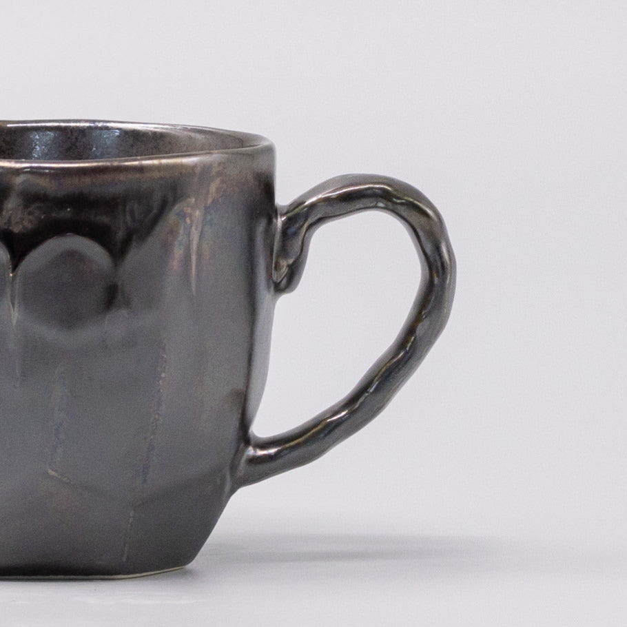 Mug in a Gift Box 260ml Black Drip Glaze