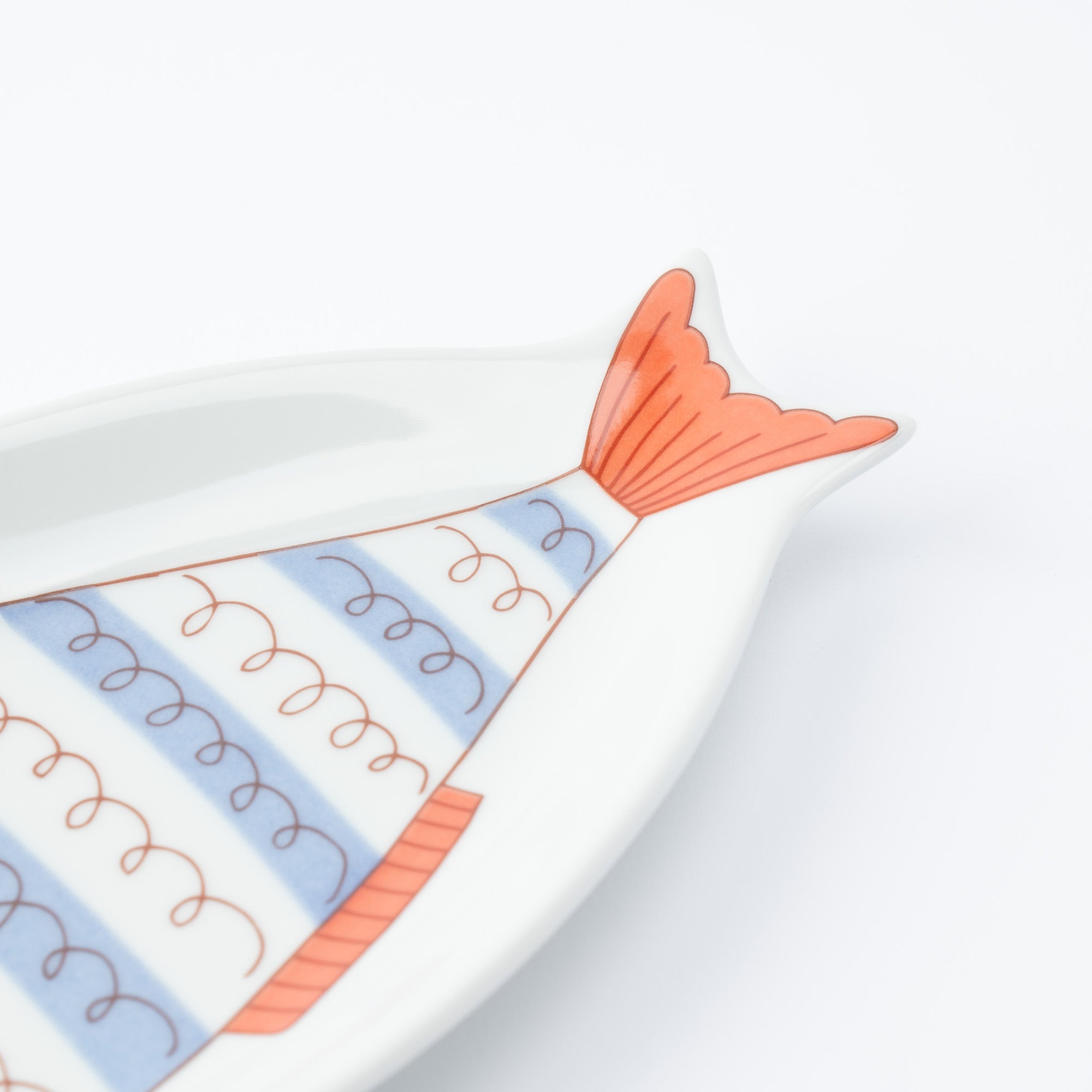 Fish Shaped Dinner Plate