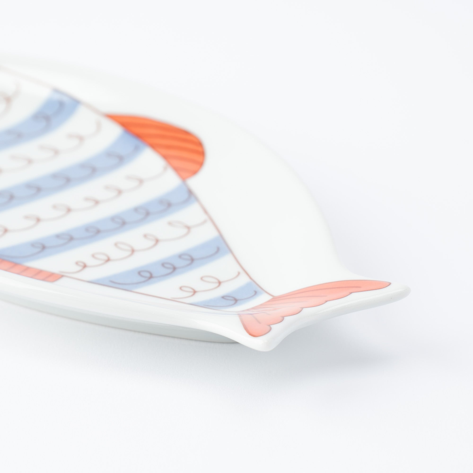 Fish Shaped Dinner Plate