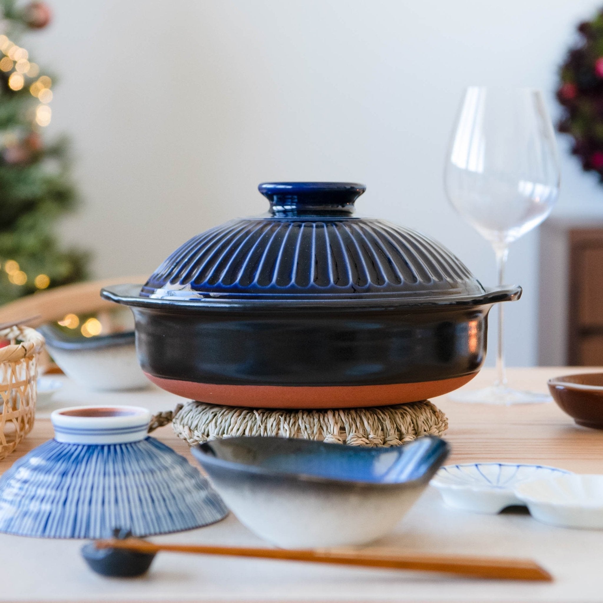 Kikka Donabe Japanese Clay Pot for 2 to 3 People