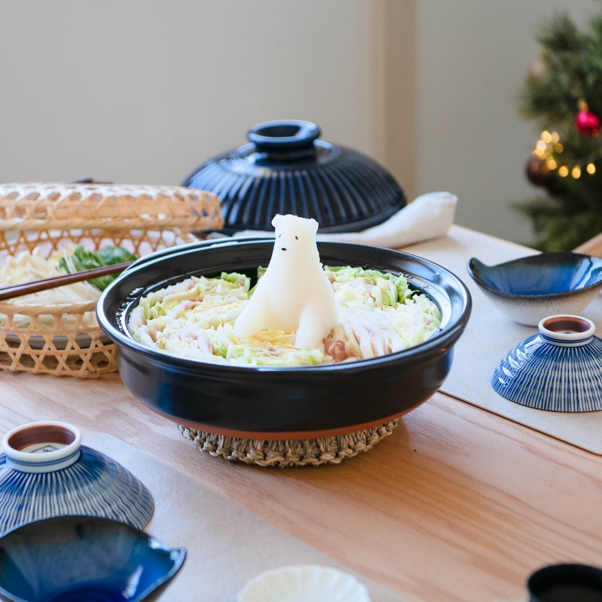 Kikka Donabe Japanese Clay Pot for 3 to 4 People