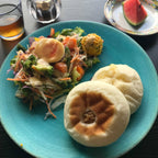 Bloom Round Dinner Plate 11 in