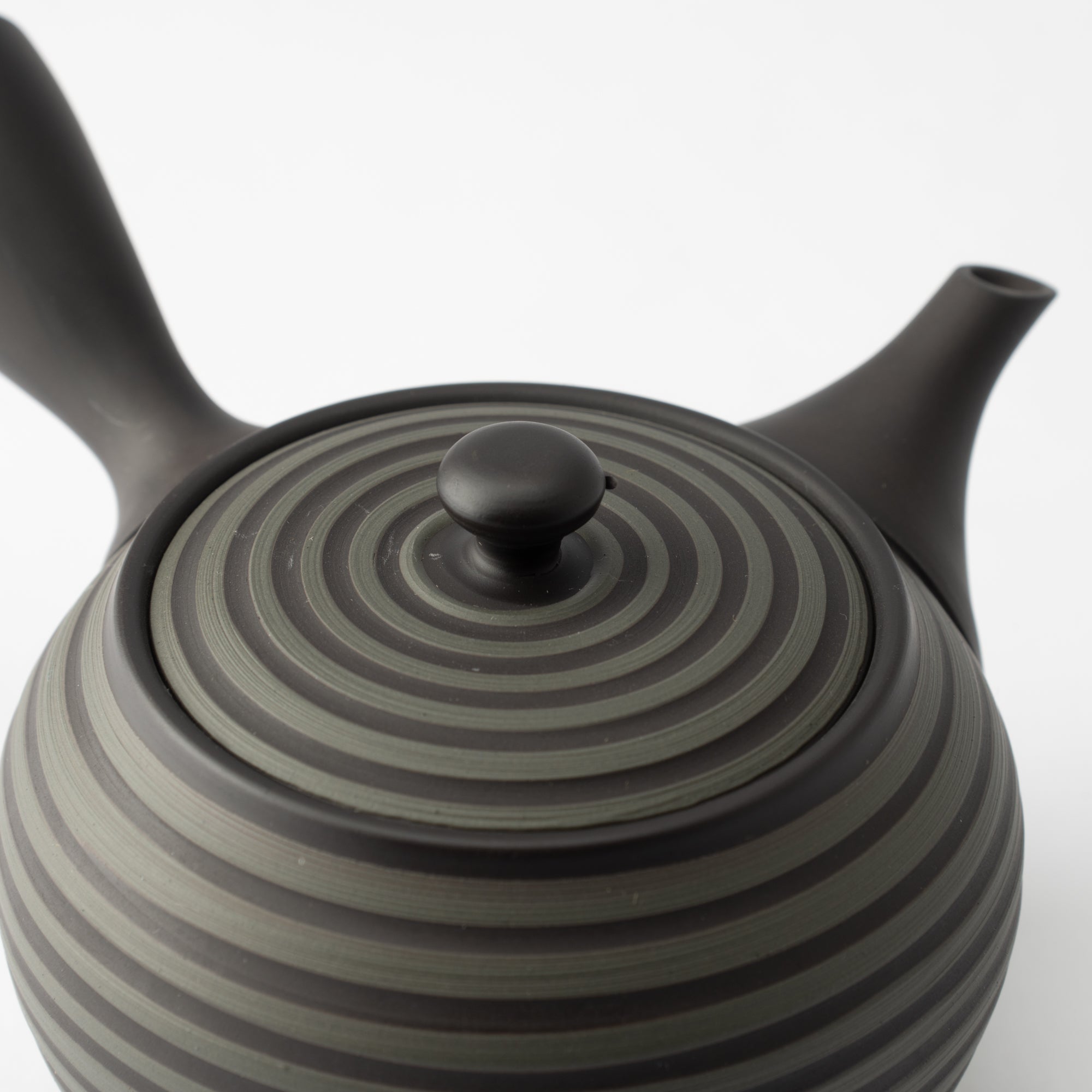 Circular Stripe Patterned Black Japanese Teapot
