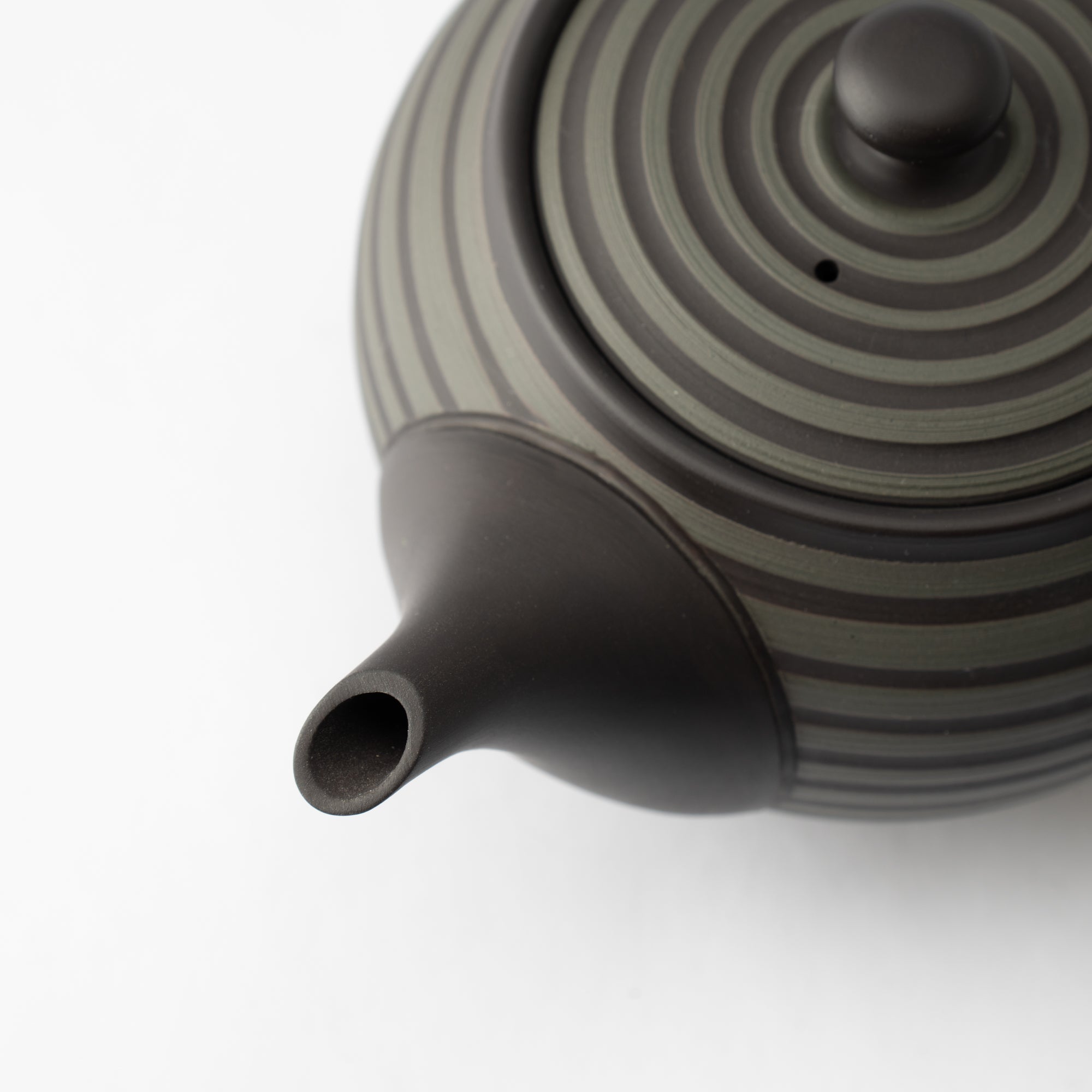Circular Stripe Patterned Black Japanese Teapot