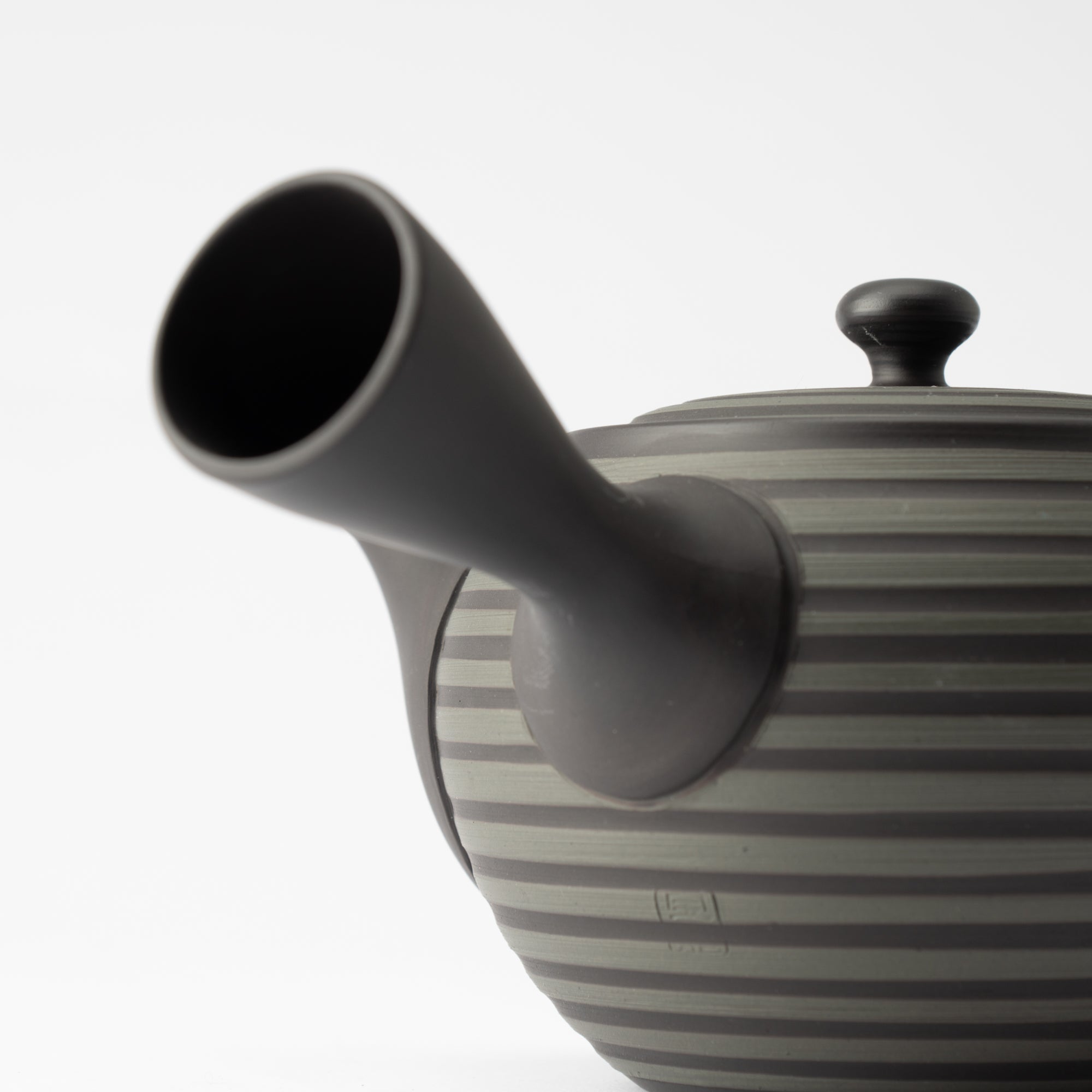 Circular Stripe Patterned Black Japanese Teapot