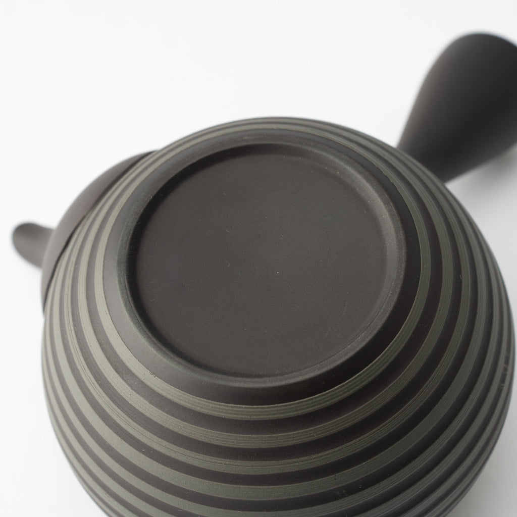 Circular Stripe Patterned Black Japanese Teapot