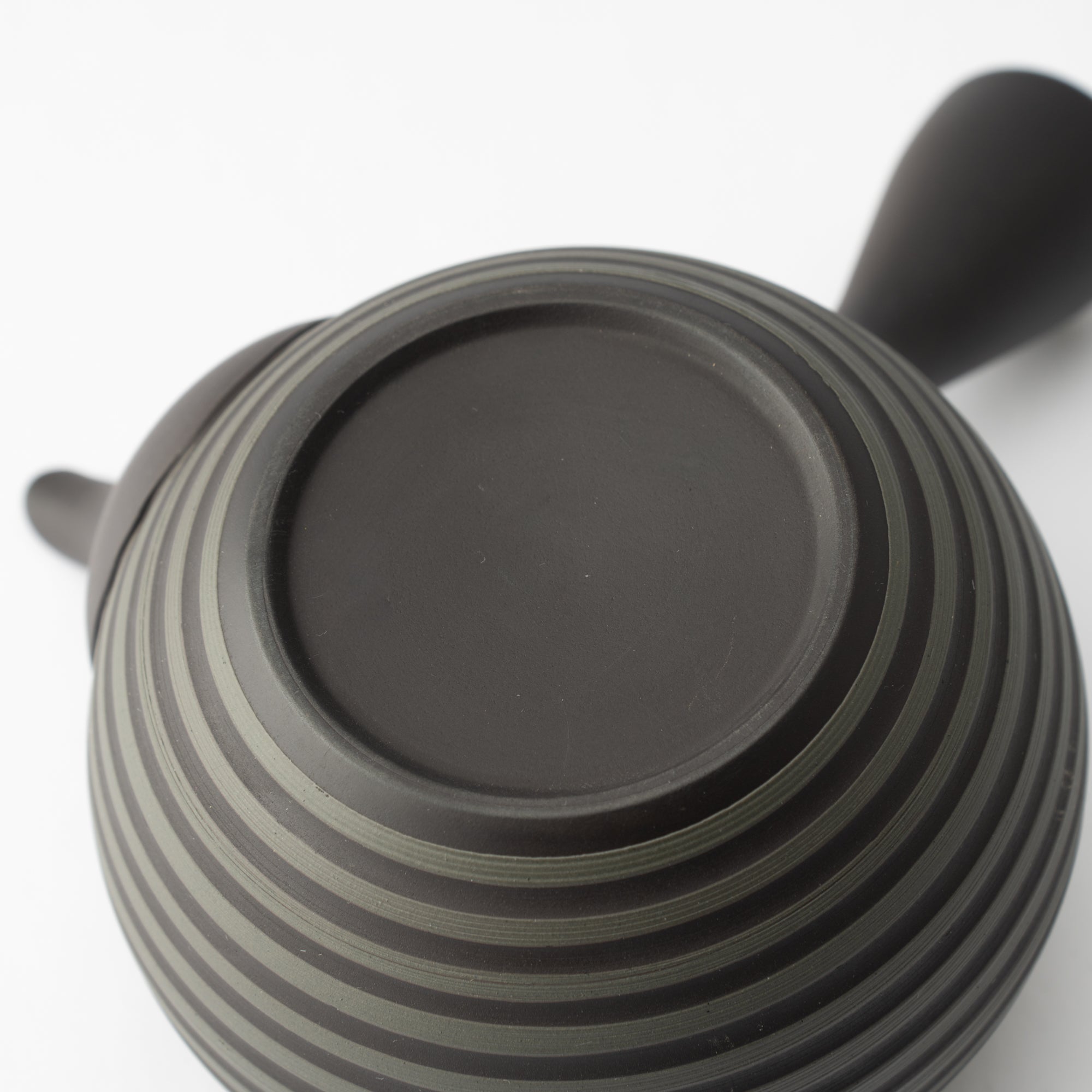 Circular Stripe Patterned Black Japanese Teapot
