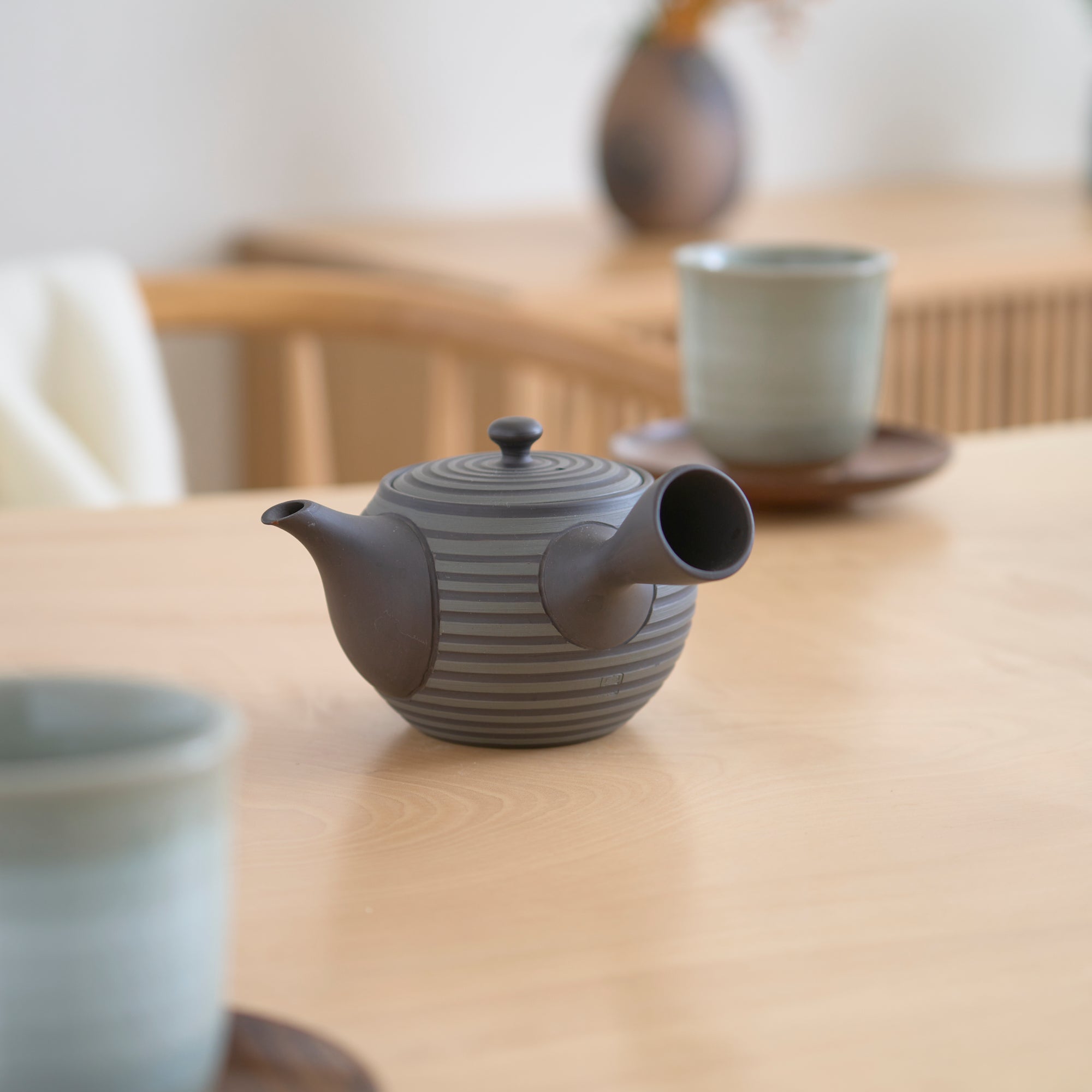 Circular Stripe Patterned Black Japanese Teapot