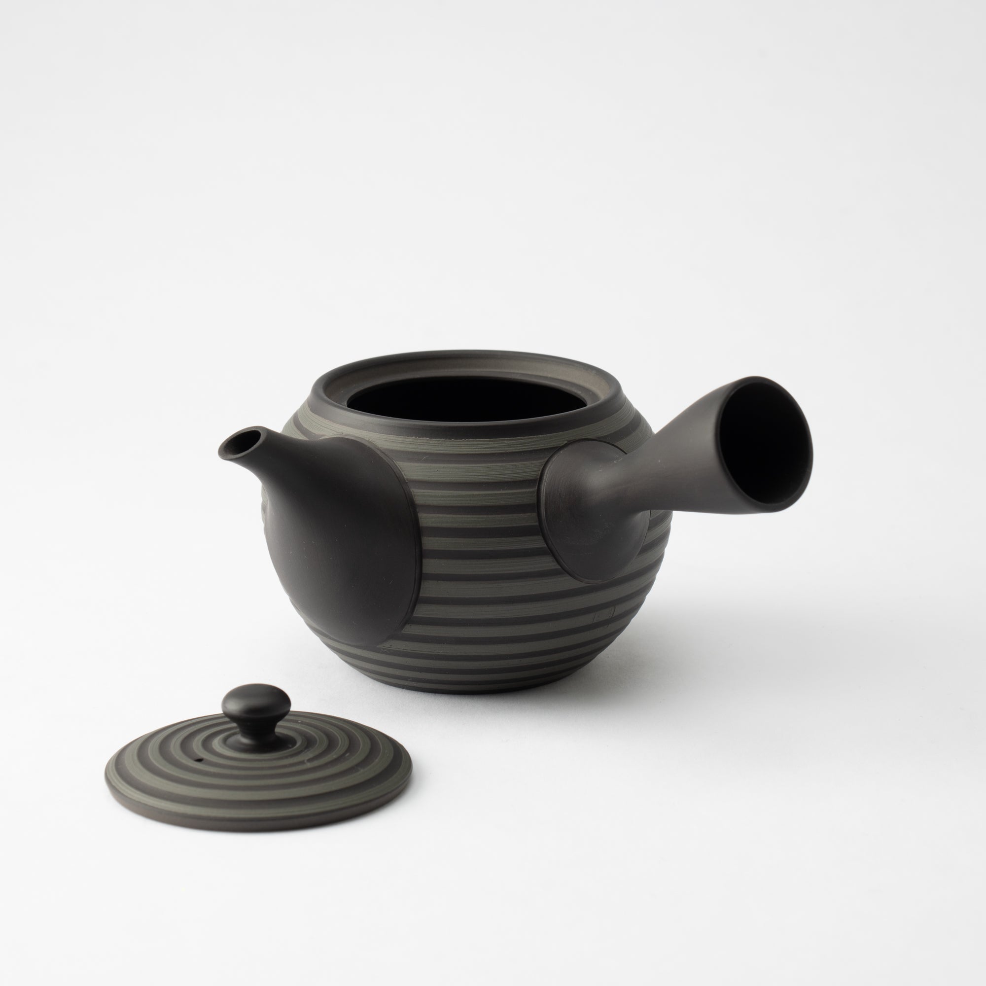 Circular Stripe Patterned Black Japanese Teapot
