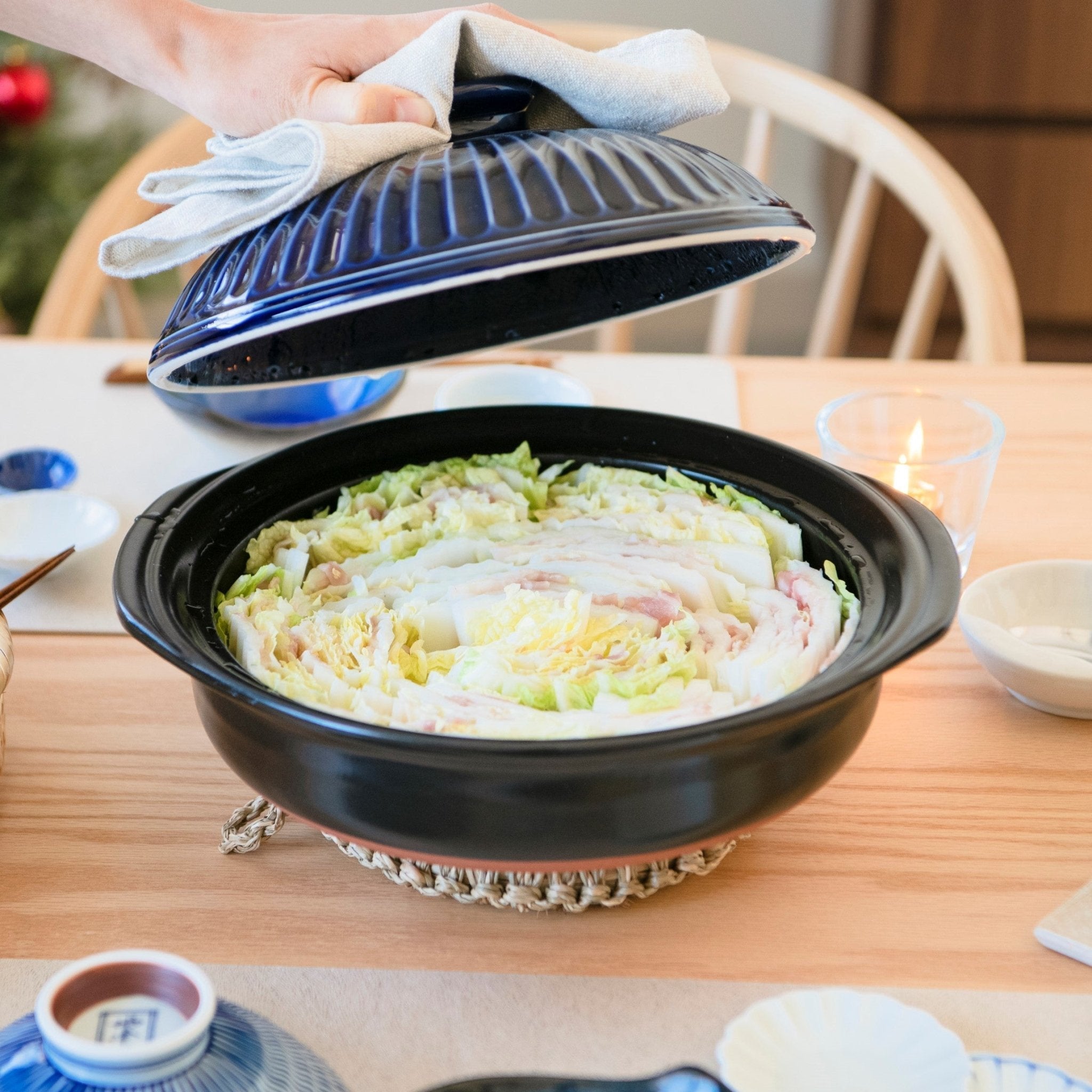 Kikka Navy IH-Compatible Donabe Japanese Clay Pot for 3 to 4 persons