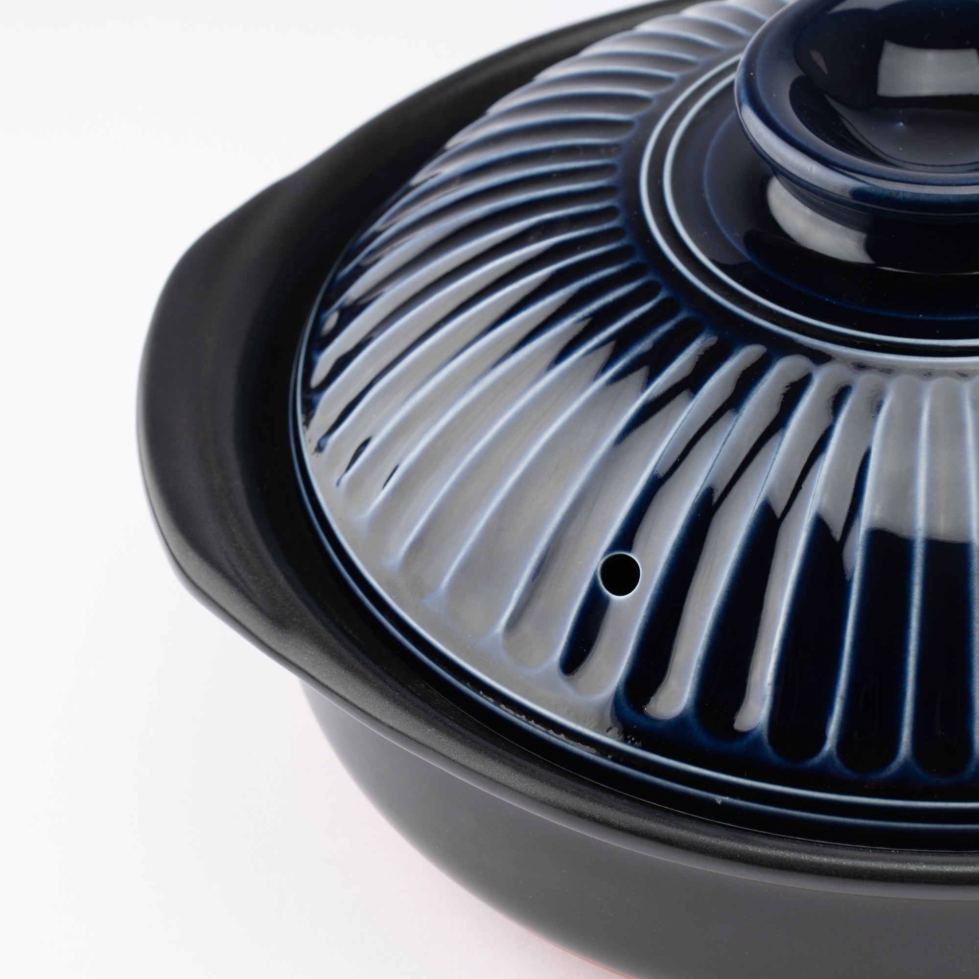 Kikka Navy IH-Compatible Donabe Japanese Clay Pot for 3 to 4 persons