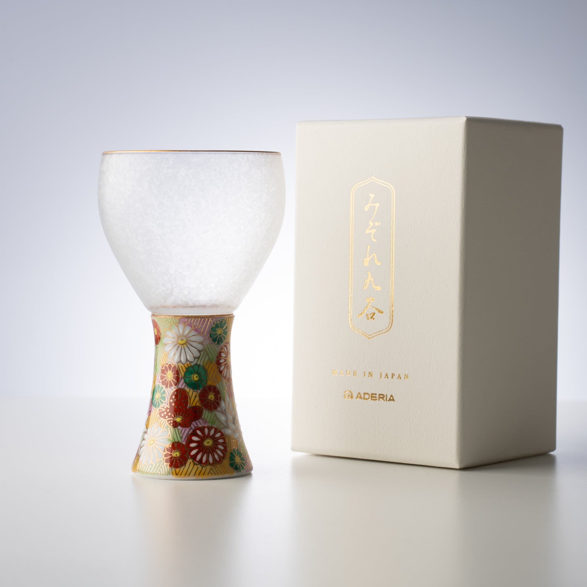 Mizore Hanazume Sake Glass
