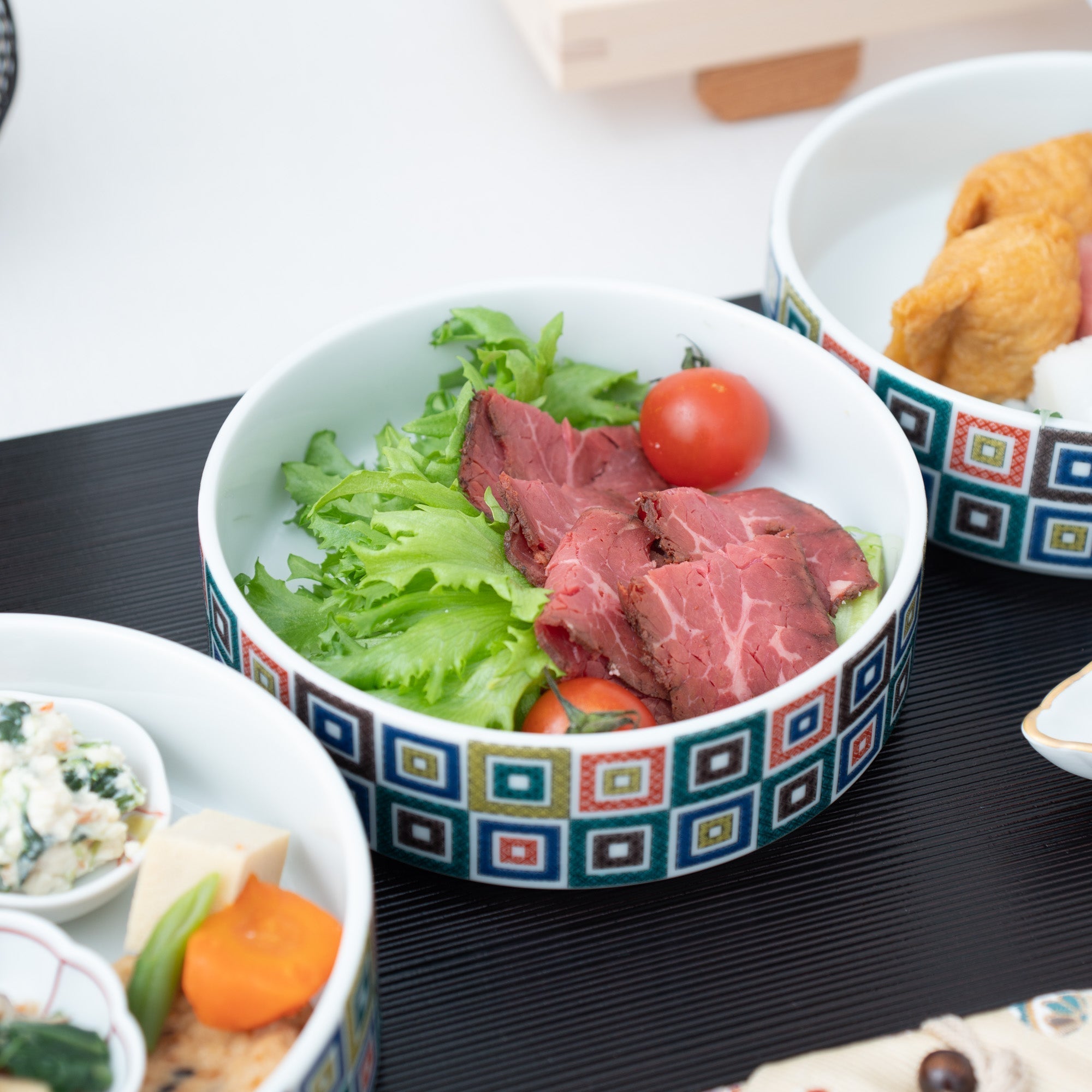 Kutani Classic Three Tiers Jubako Bento Box