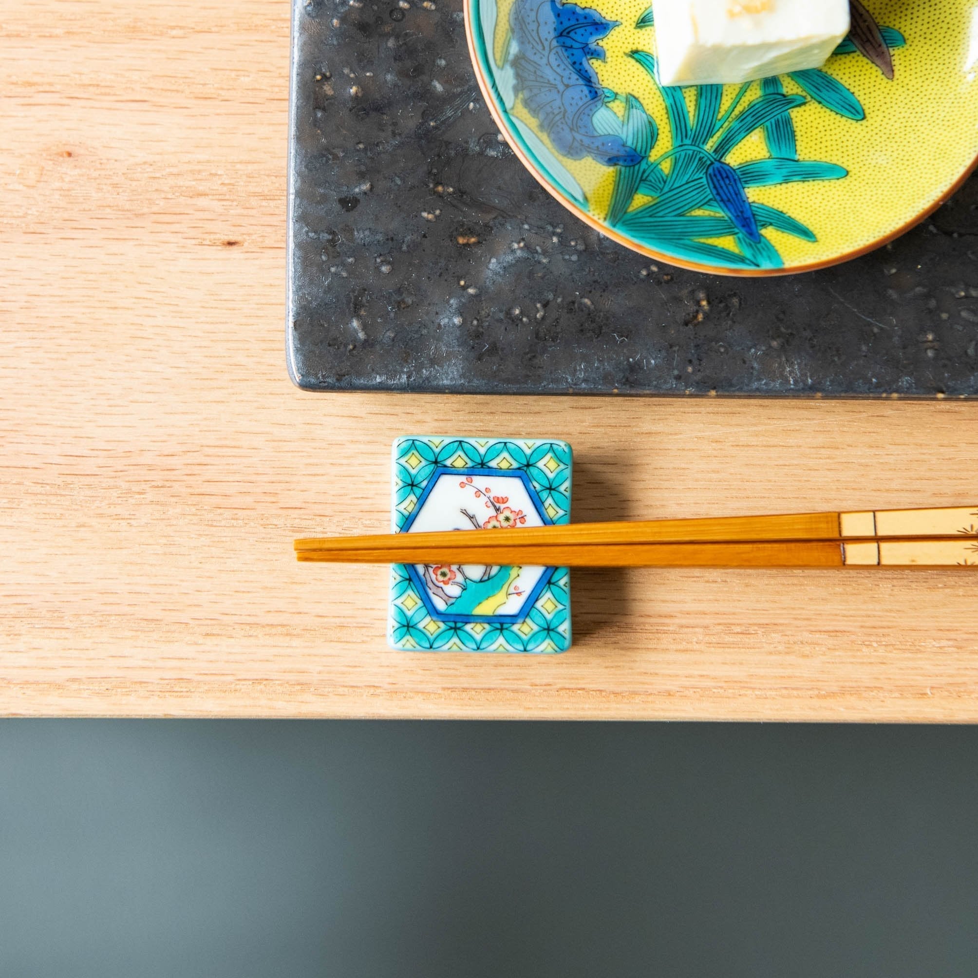 Vivid Colors Chopstick Rest